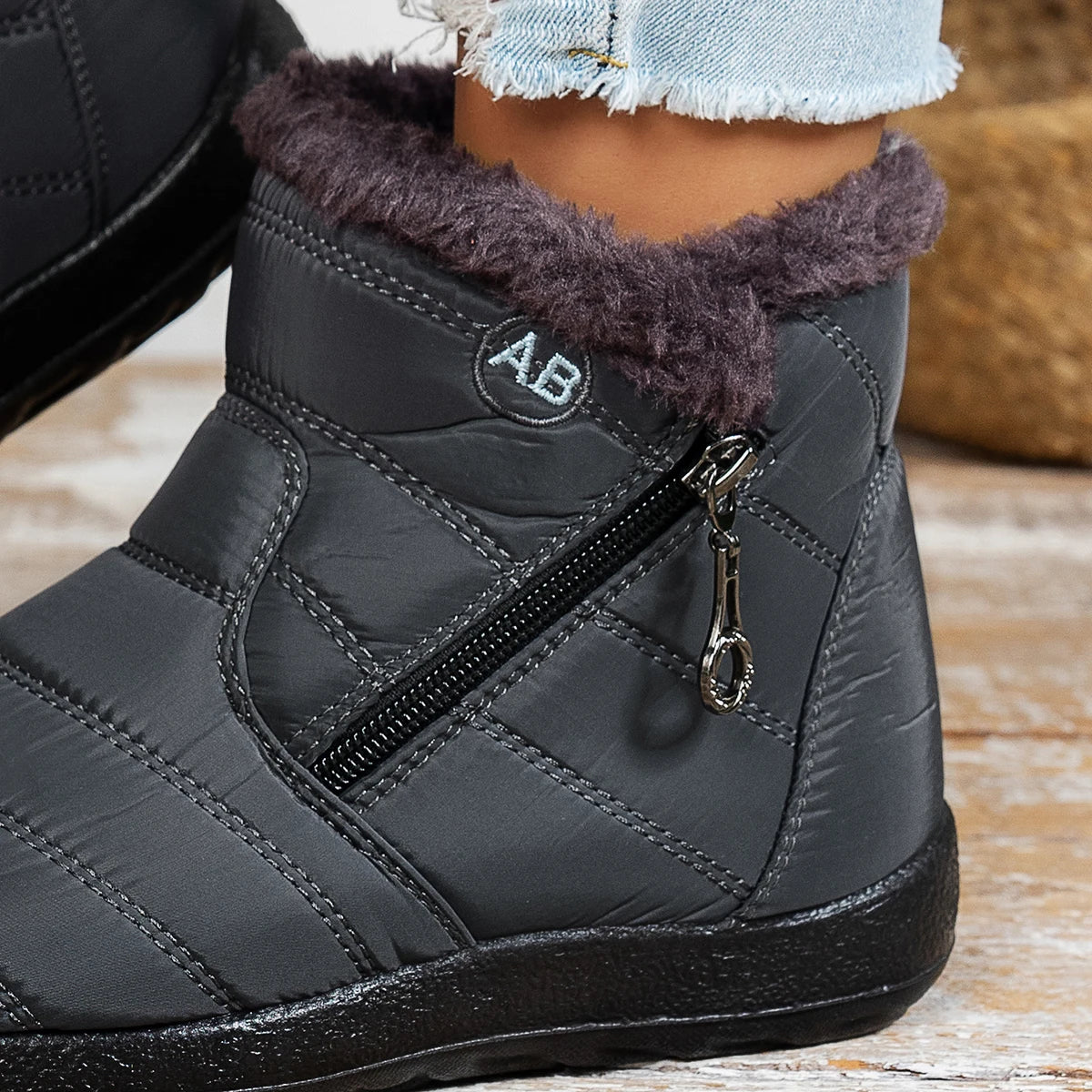 women shoes High-top cotton boots for women are warm and anti-slip loafers  safety shoes  cheap shoes clearance free shipping