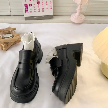 2025 New Plus Size Chunky Heel British Retro Mary Jane Loafers Retro Height Increasing Women's Loafers for Everyday Wear