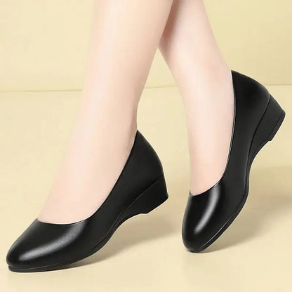 Summer Shoes Women's Soft Sole Comfortable Flat Soft Leather Professional Work Work Leather Shoes Elegant And Simple Black New