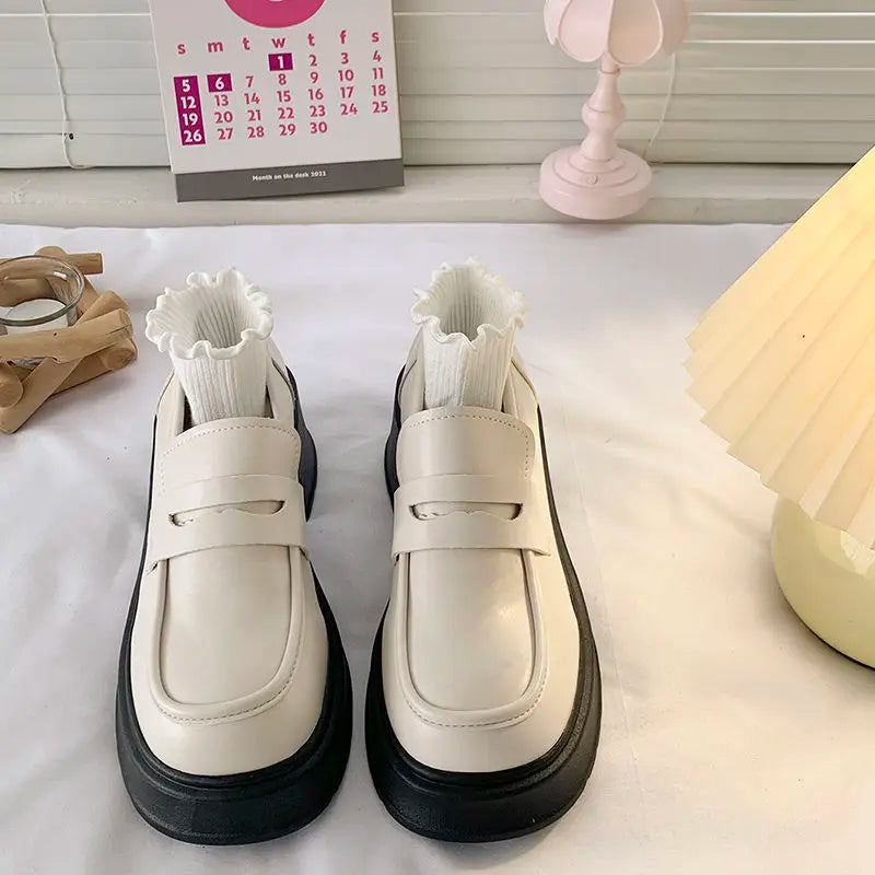 2025 New Plus Size Chunky Heel British Retro Mary Jane Loafers Retro Height Increasing Women's Loafers for Everyday Wear