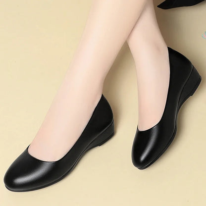 Summer Shoes Women's Soft Sole Comfortable Flat Soft Leather Professional Work Work Leather Shoes Elegant And Simple Black New