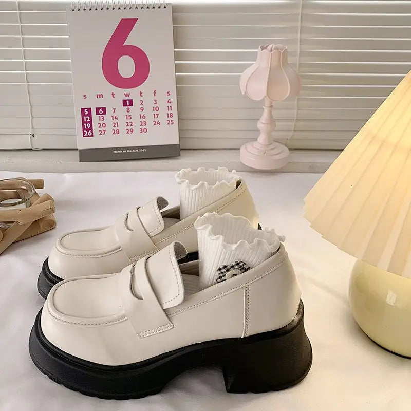2025 New Plus Size Chunky Heel British Retro Mary Jane Loafers Retro Height Increasing Women's Loafers for Everyday Wear